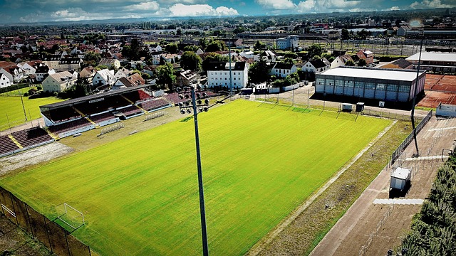 欧冠精彩进球回顾：梅西助攻亮点,